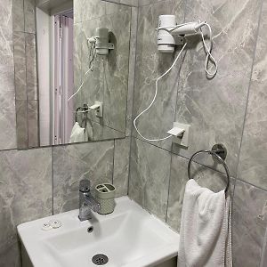 Pokój z łóżkiem king-size